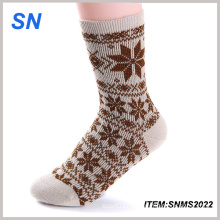 Wholesale 2015 High Quality Custom Knitted Stock Socks